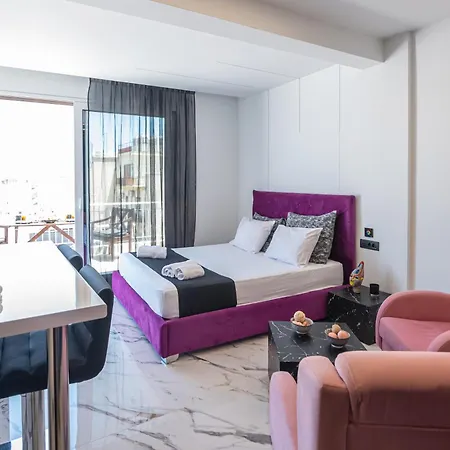 Vip Penthouse Appartamento Patras